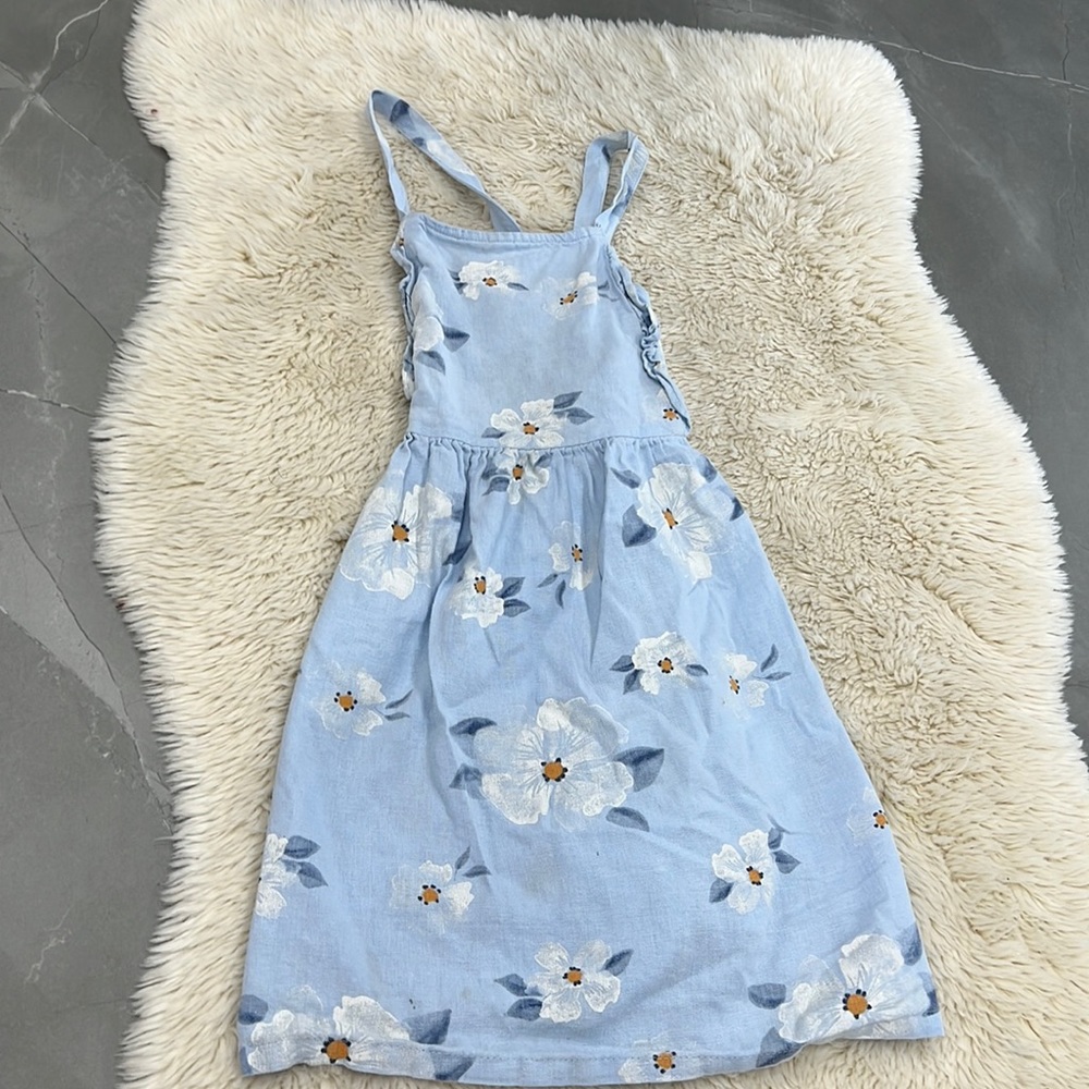 Girls 5t dress.
